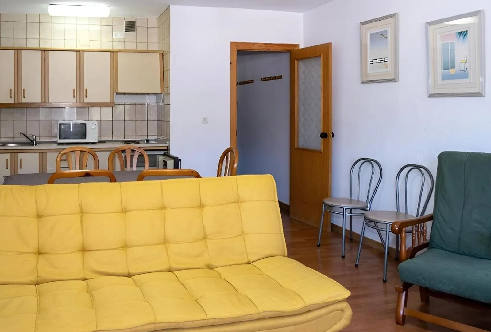 Apartamento En Zona Baja Con Terraza Garaje Opcional Y Descuentos En Acceso A Pistas Y Material De Esqui Sierra Nevada Spain